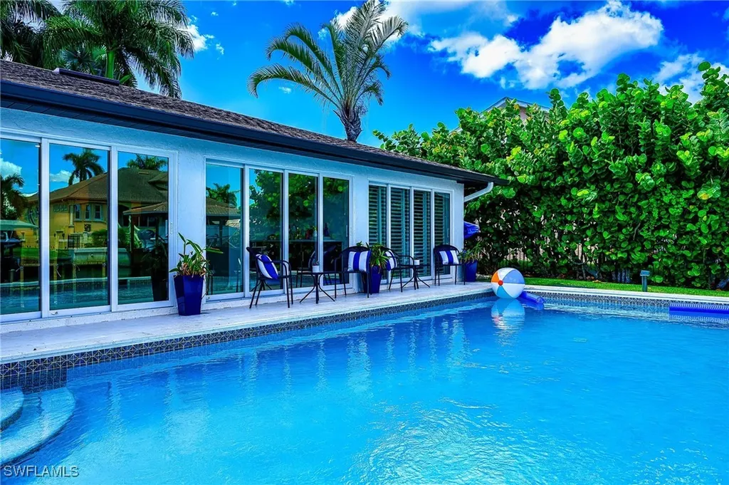 343 Conners Avenue Naples FL 34108