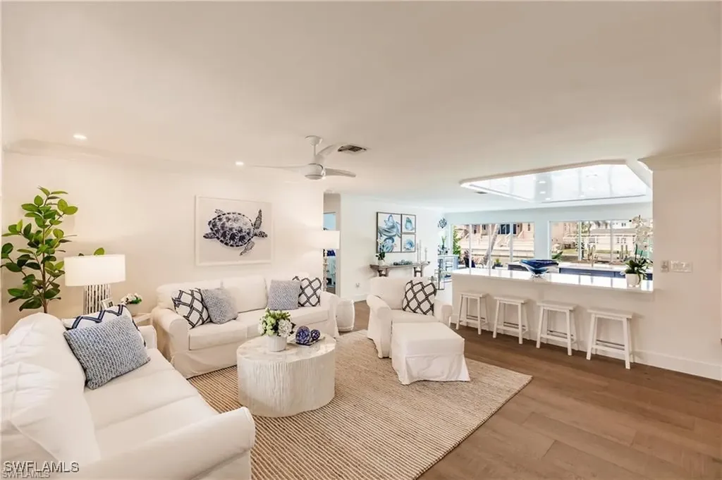 343 Conners Avenue Naples FL 34108