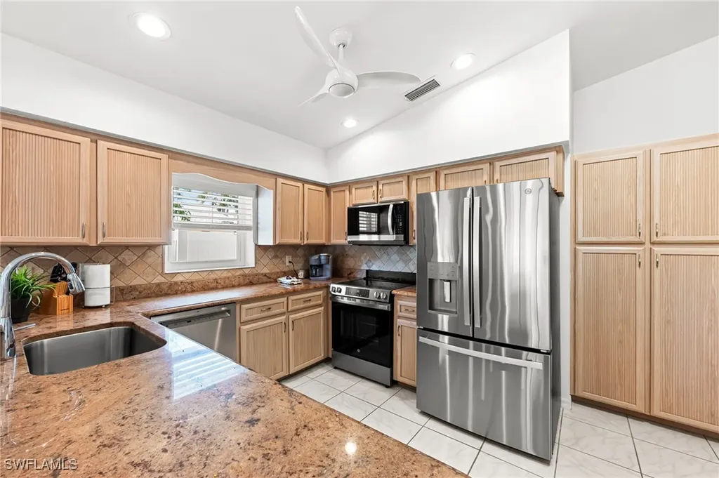 690 100th Avenue N Naples FL 34108
