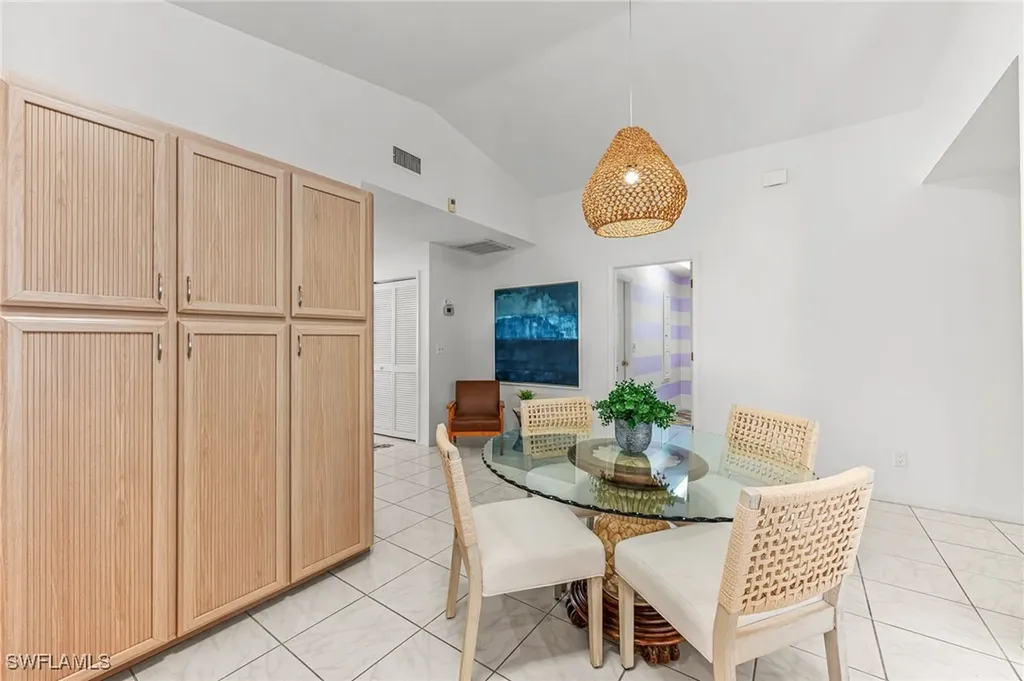 690 100th Avenue N Naples FL 34108