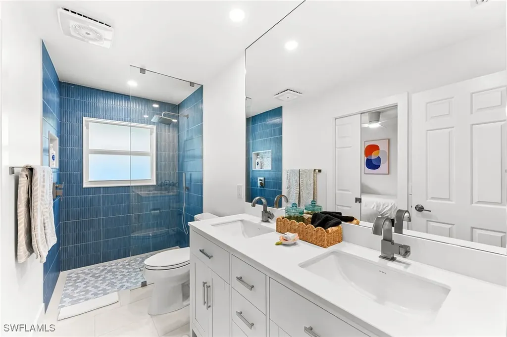 690 100th Avenue N Naples FL 34108
