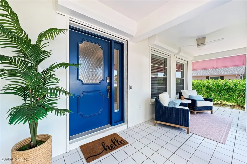 690 100th Avenue N Naples FL 34108
