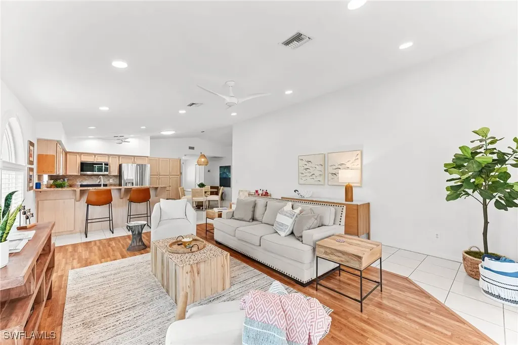 690 100th Avenue N Naples FL 34108