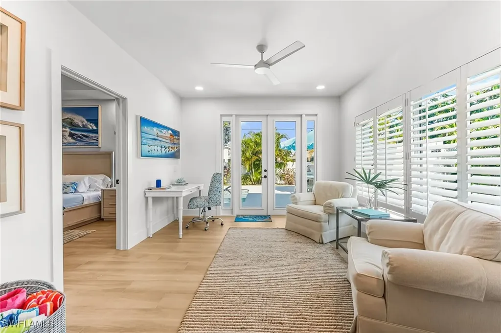 575 101st Avenue N Naples FL 34108