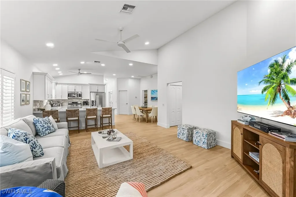 575 101st Avenue N Naples FL 34108