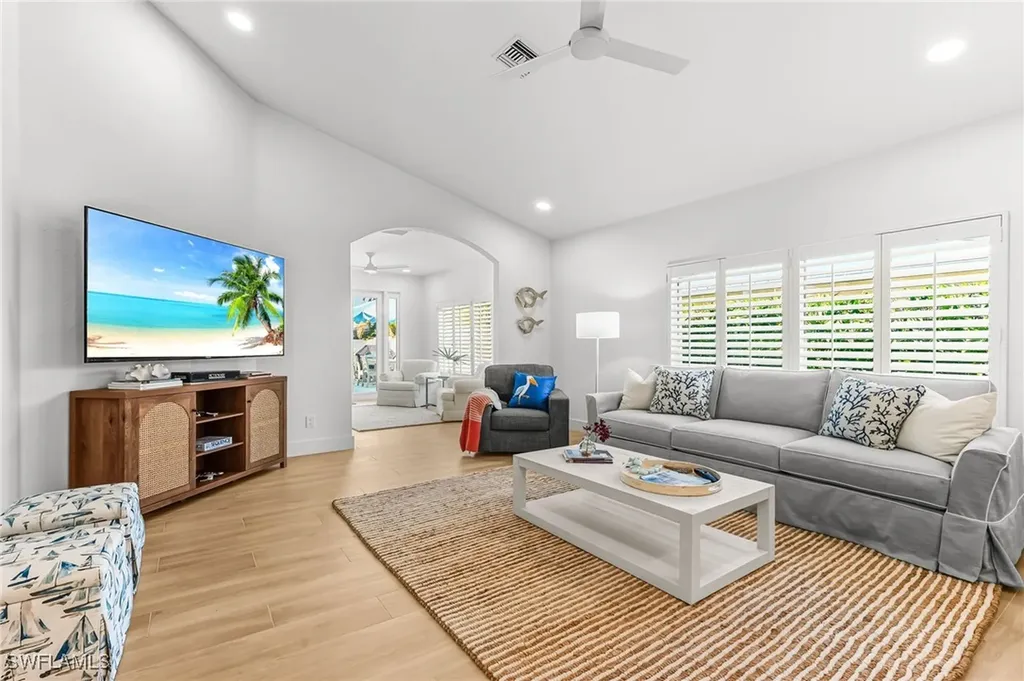 575 101st Avenue N Naples FL 34108