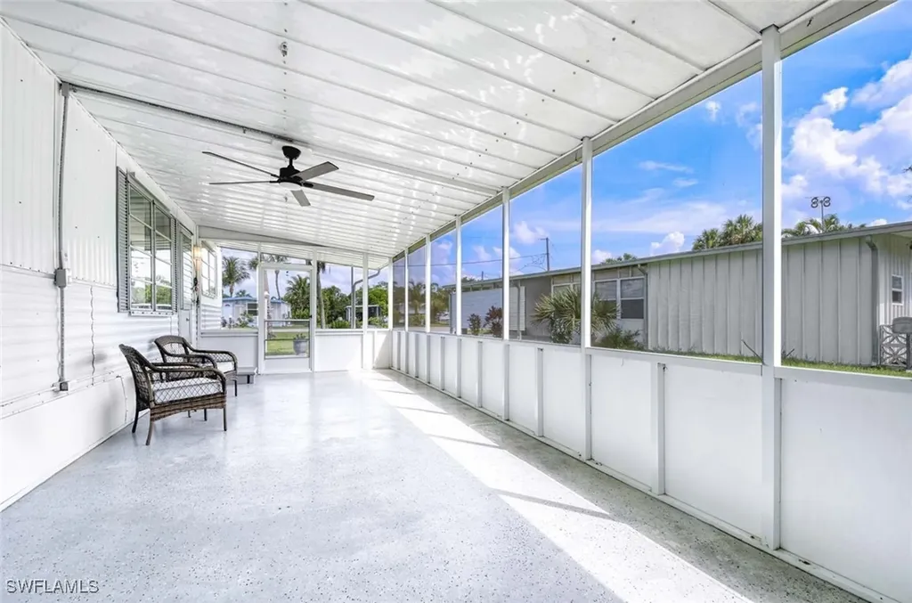 9 Sonderhen Circle Naples FL 34114