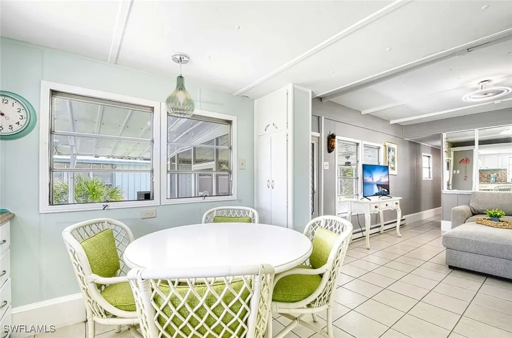 9 Sonderhen Circle Naples FL 34114