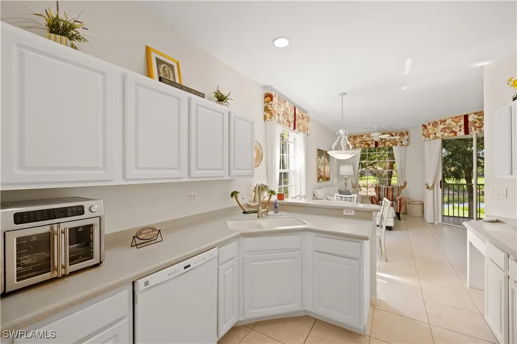 2180 Arielle Drive Naples FL 34109