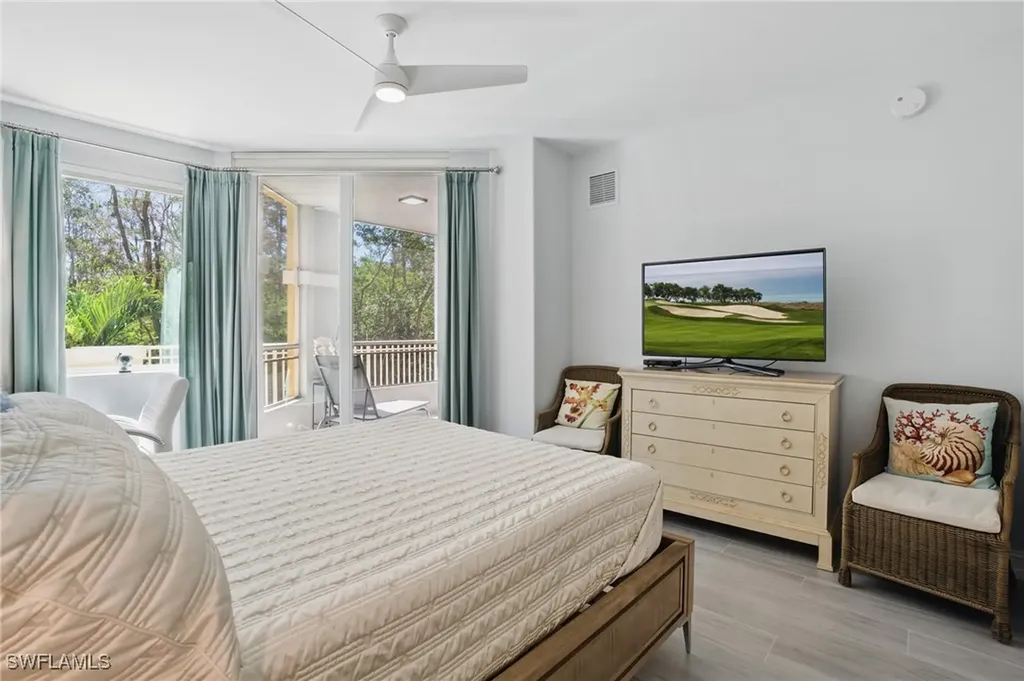 2728 Tiburon Boulevard E Naples FL 34109