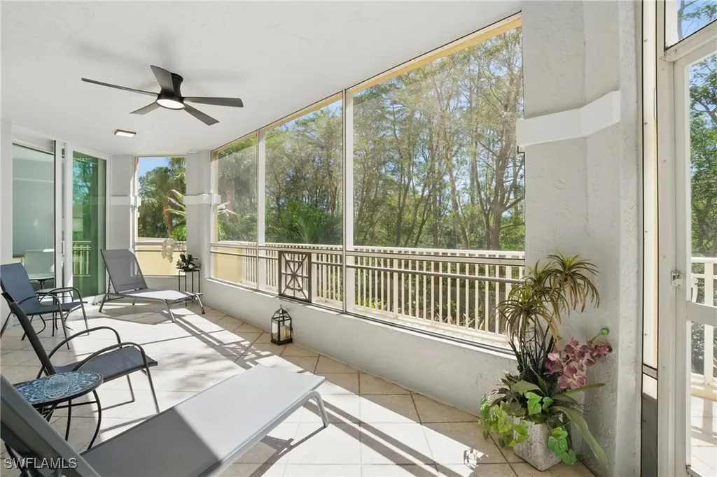 2728 Tiburon Boulevard E Naples FL 34109