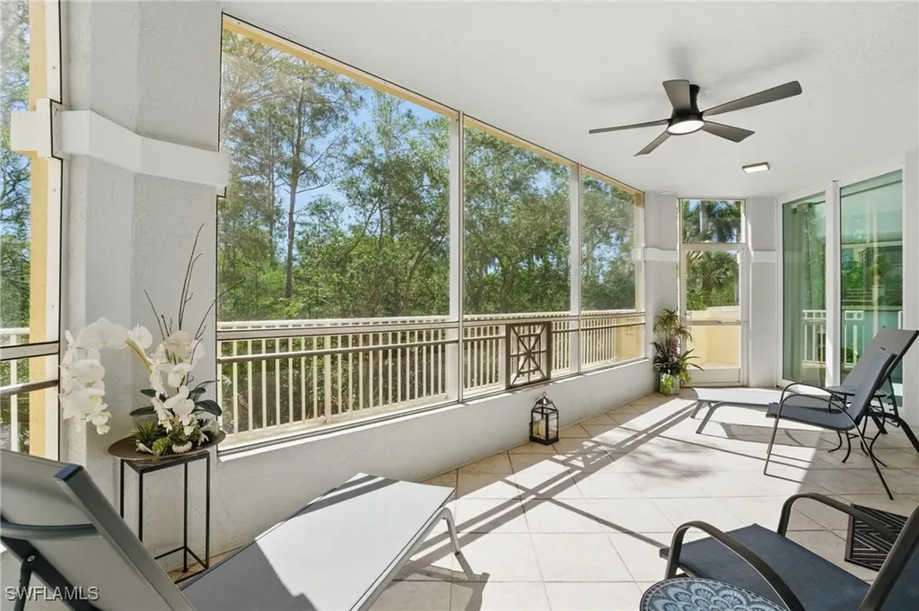 2728 Tiburon Boulevard E Naples FL 34109