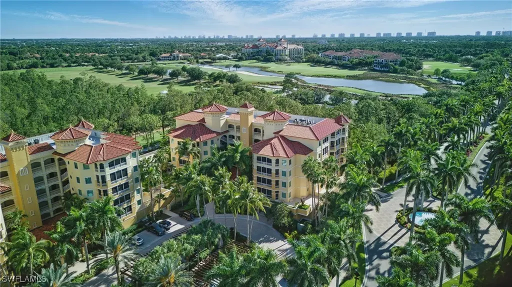 2728 Tiburon Boulevard E Naples FL 34109
