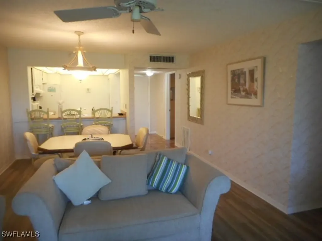 1086 Forest Lakes Drive Naples FL 34105