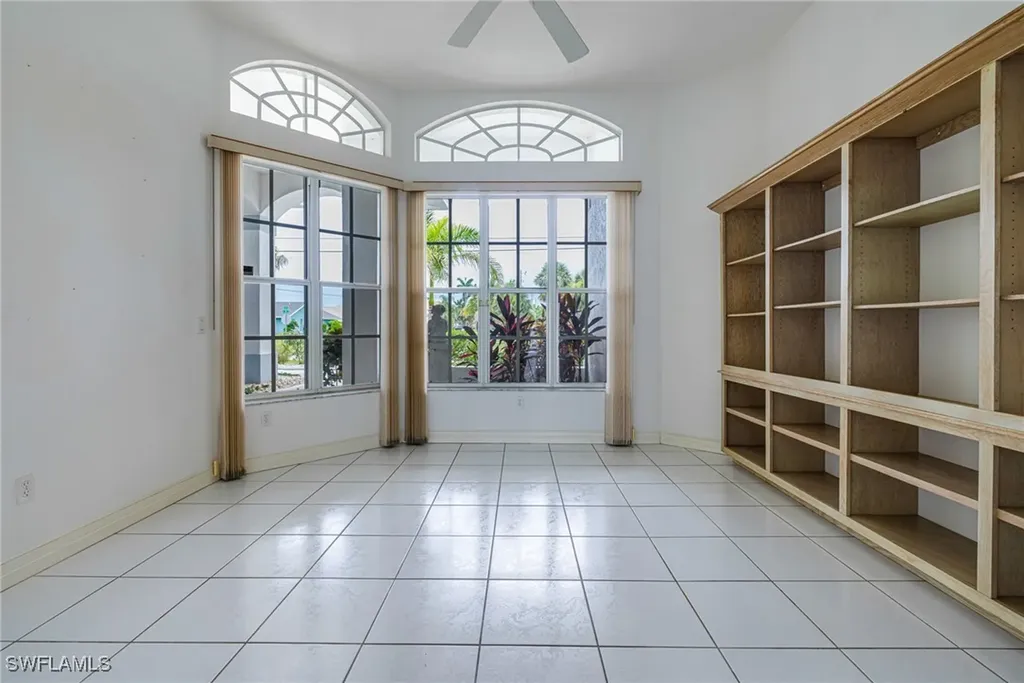 2428 SE 28th Street Cape Coral FL 33904