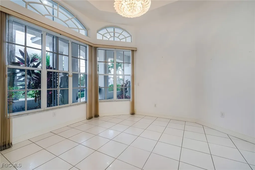 2428 SE 28th Street Cape Coral FL 33904