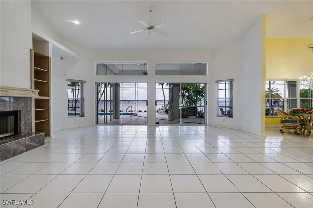 2428 SE 28th Street Cape Coral FL 33904