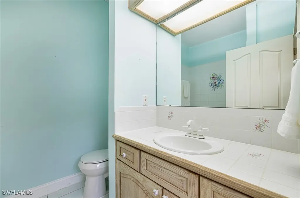 2428 SE 28th Street Cape Coral FL 33904