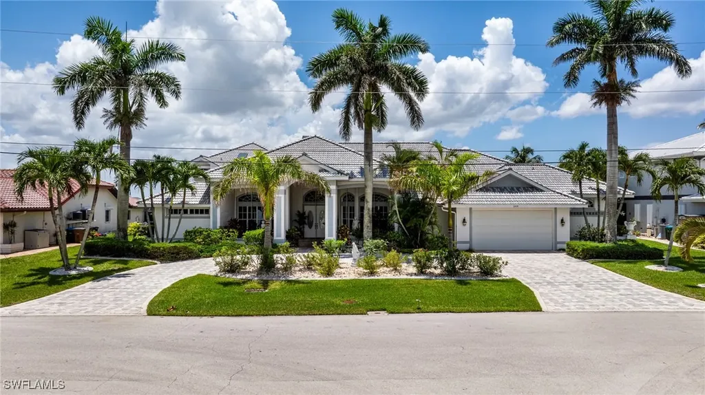 2428 SE 28th Street Cape Coral FL 33904
