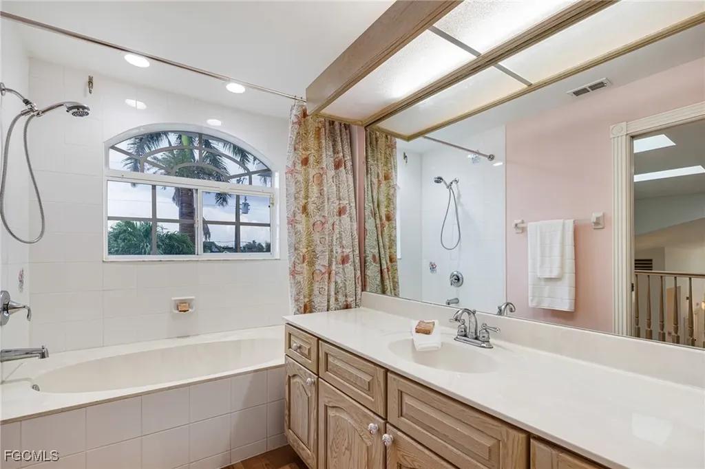 2428 SE 28th Street Cape Coral FL 33904