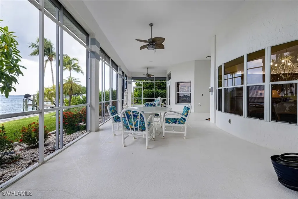 2428 SE 28th Street Cape Coral FL 33904
