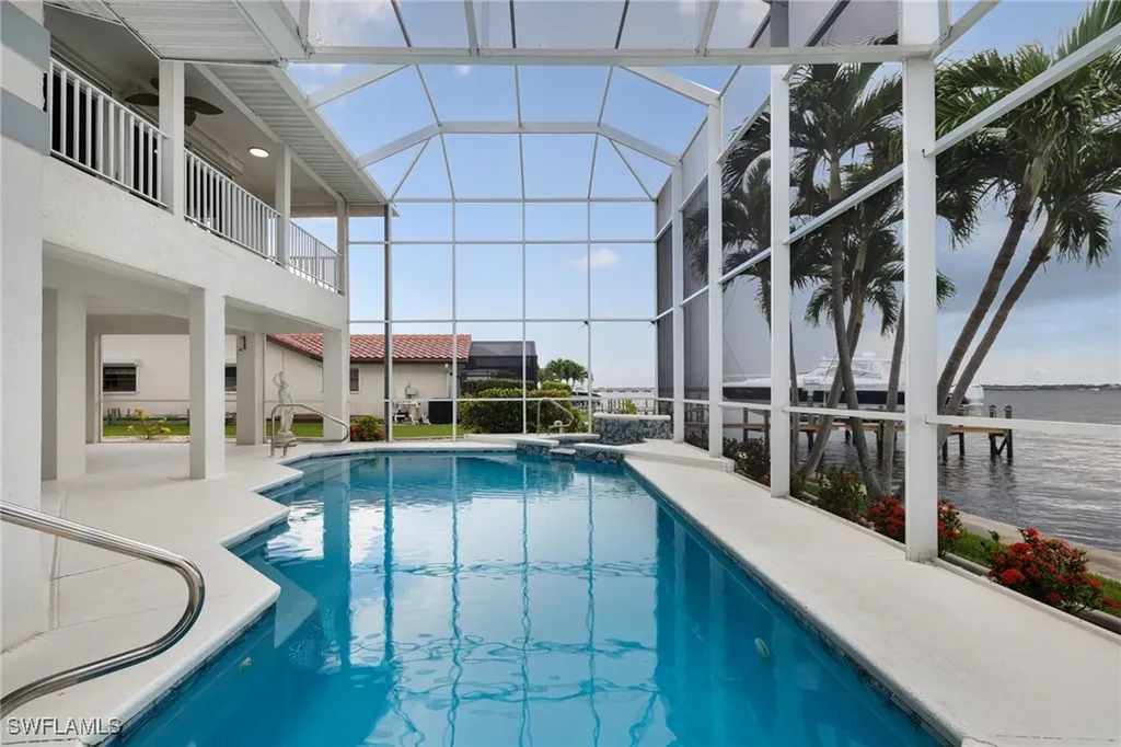 2428 SE 28th Street Cape Coral FL 33904