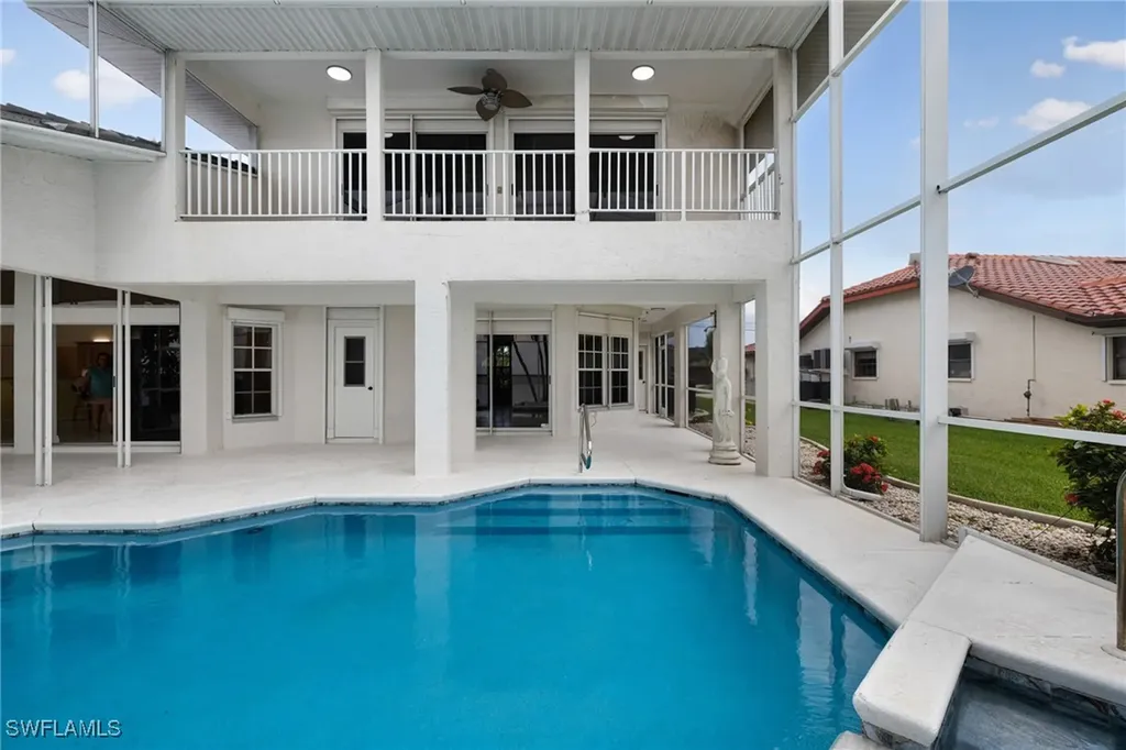 2428 SE 28th Street Cape Coral FL 33904