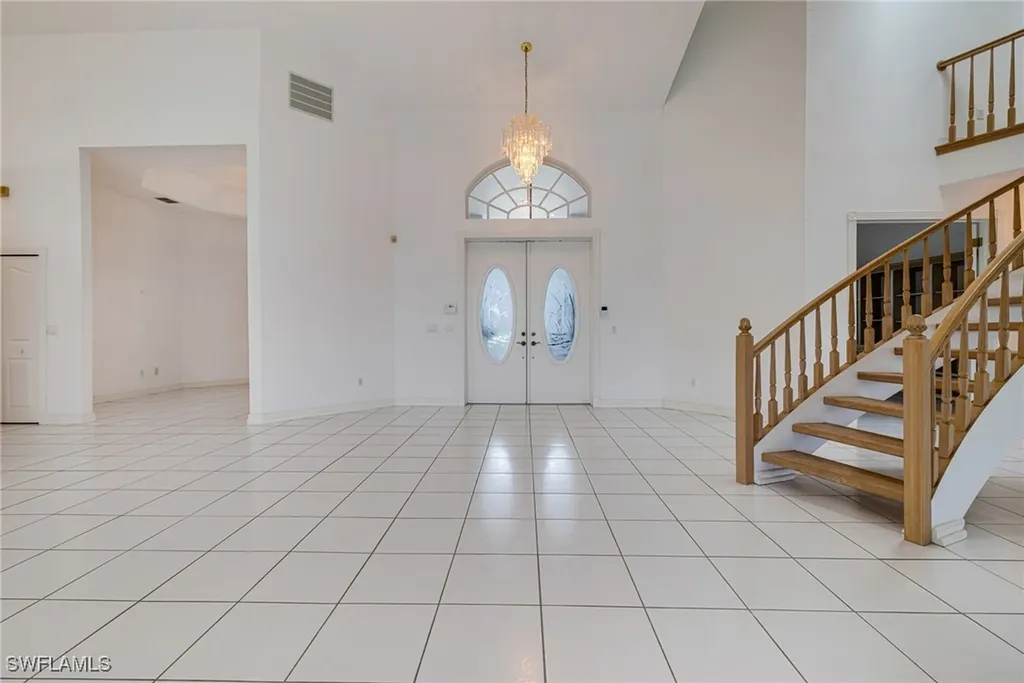 2428 SE 28th Street Cape Coral FL 33904