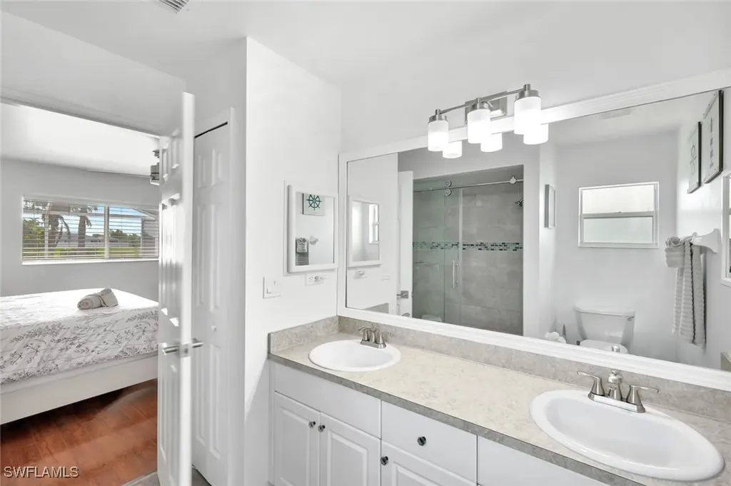 2301 SW 15th Place Cape Coral FL 33991