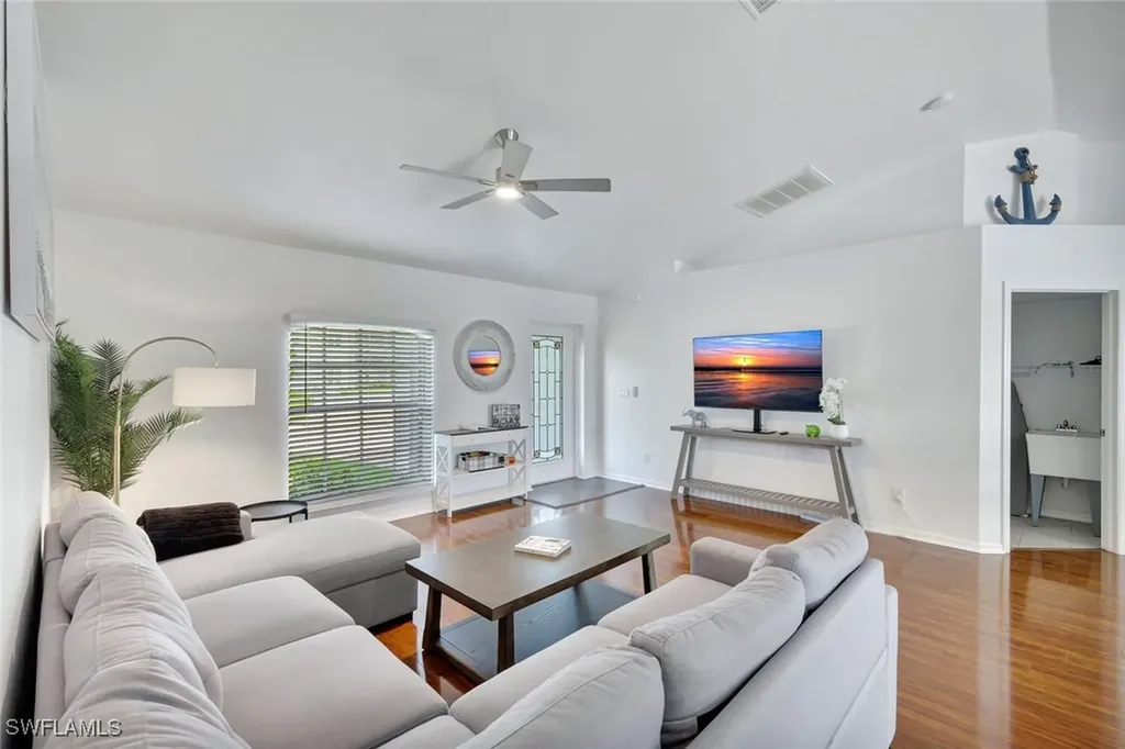 2301 SW 15th Place Cape Coral FL 33991