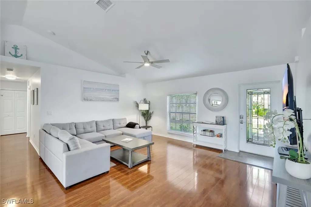 2301 SW 15th Place Cape Coral FL 33991