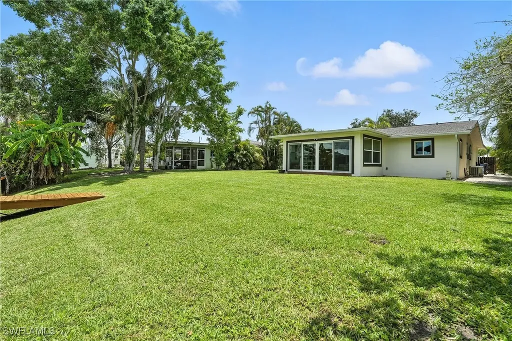2131 Saint Croix Avenue Fort Myers FL 33905
