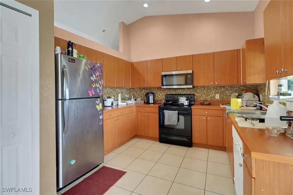 4110 24th Street SW Lehigh Acres FL 33976