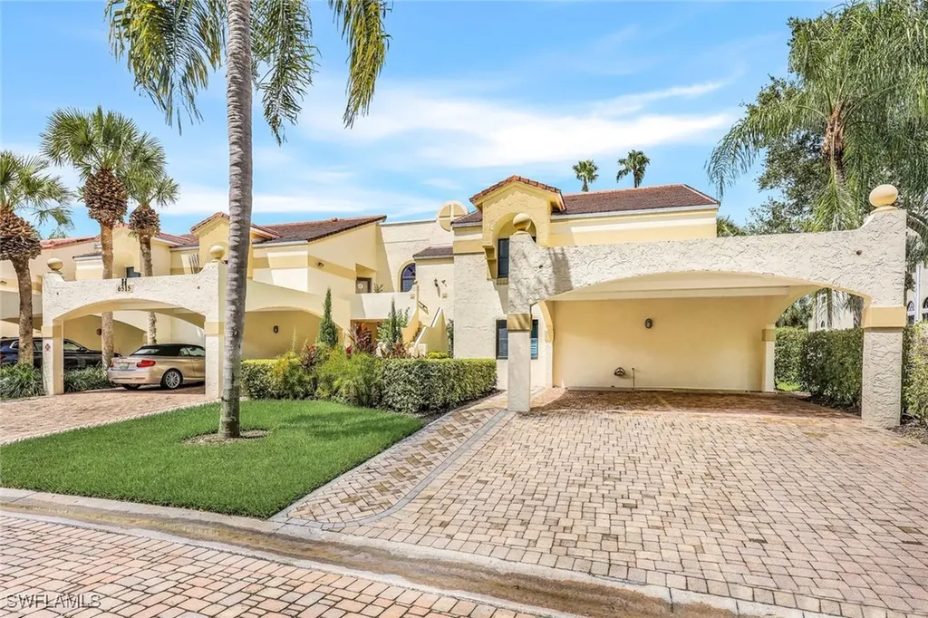 6515 Valen Way Naples FL 34108