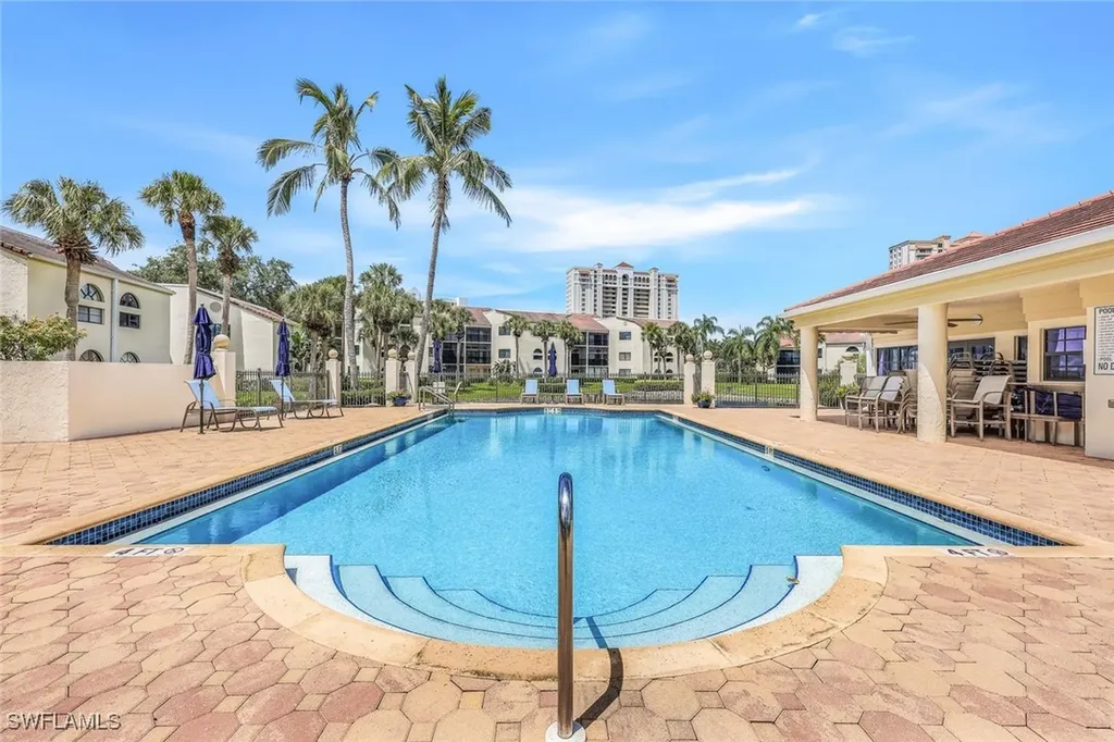 6515 Valen Way Naples FL 34108