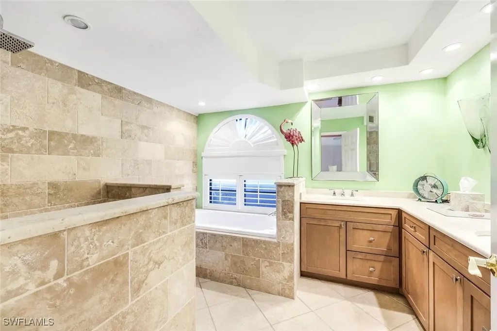 6515 Valen Way Naples FL 34108