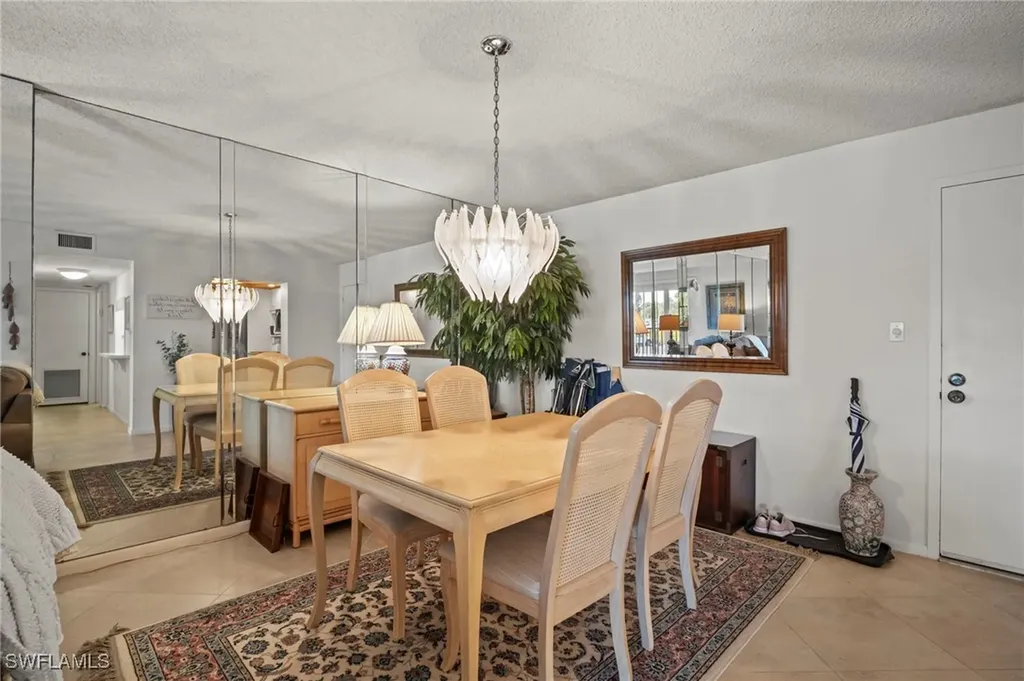 555 Park Shore Drive Naples FL 34103
