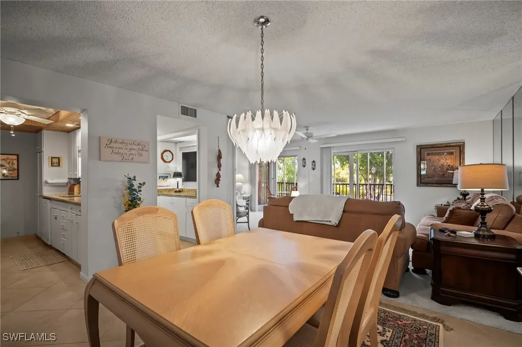 555 Park Shore Drive Naples FL 34103