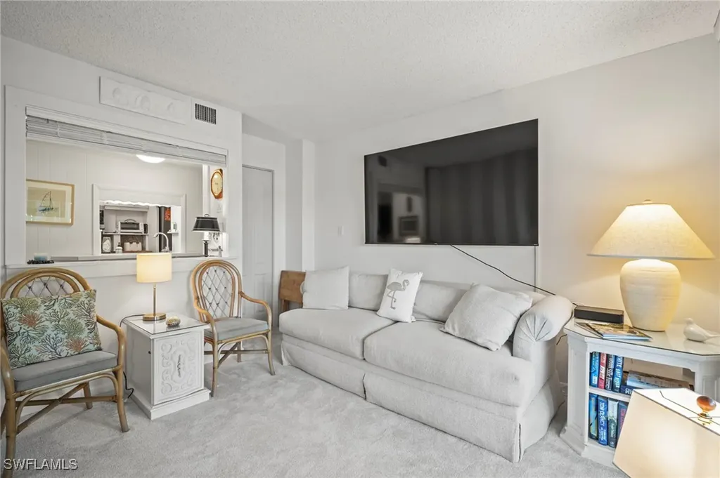 555 Park Shore Drive Naples FL 34103