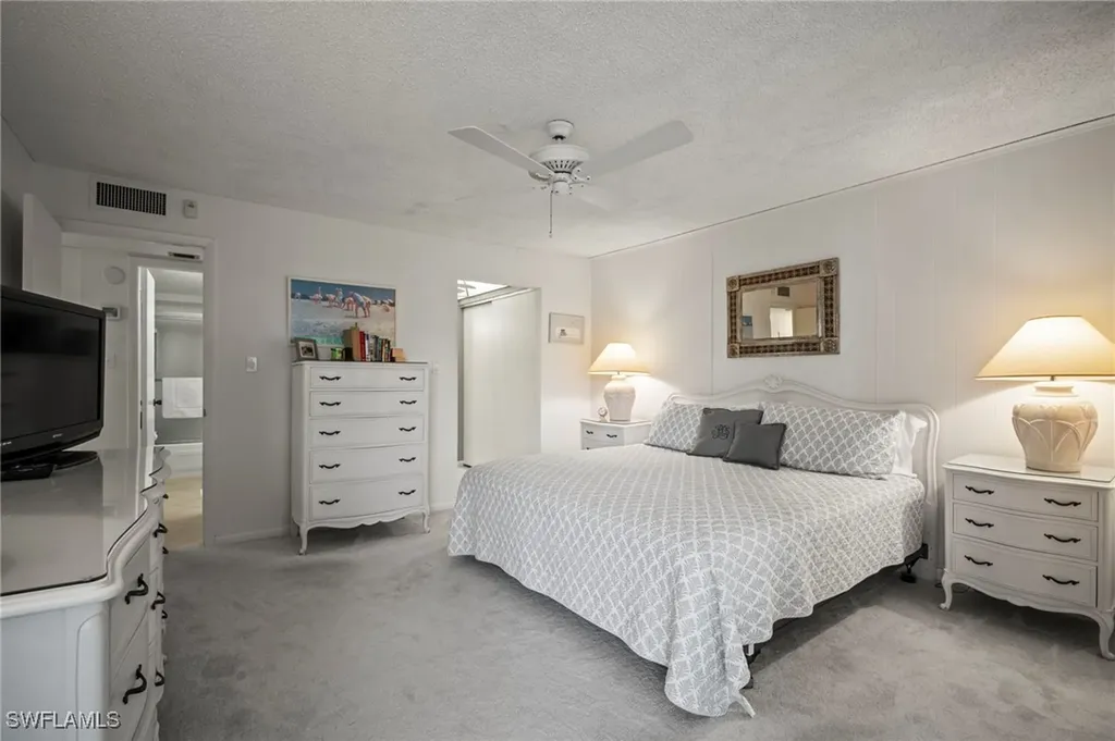 555 Park Shore Drive Naples FL 34103