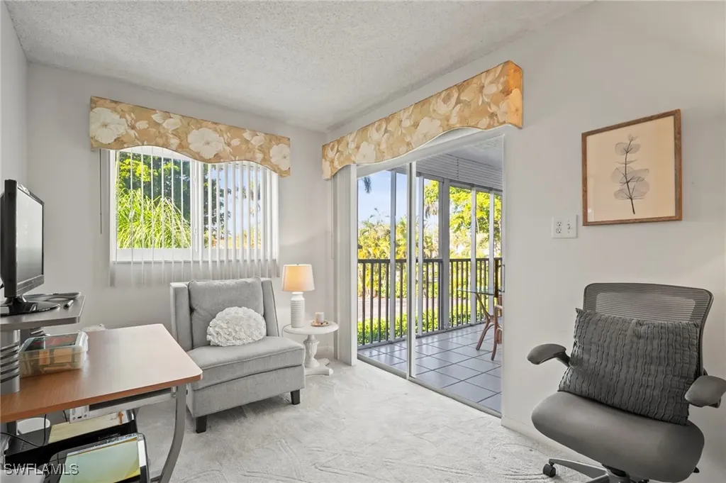 555 Park Shore Drive Naples FL 34103