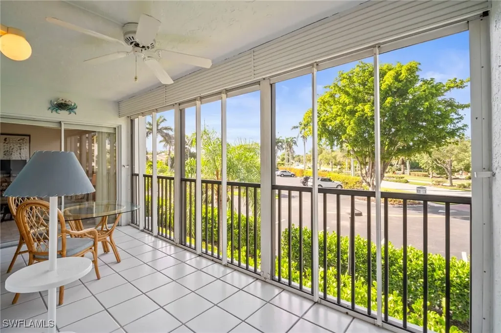 555 Park Shore Drive Naples FL 34103