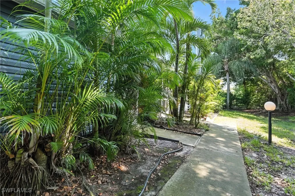 3380 Timberwood Circle Naples FL 34105