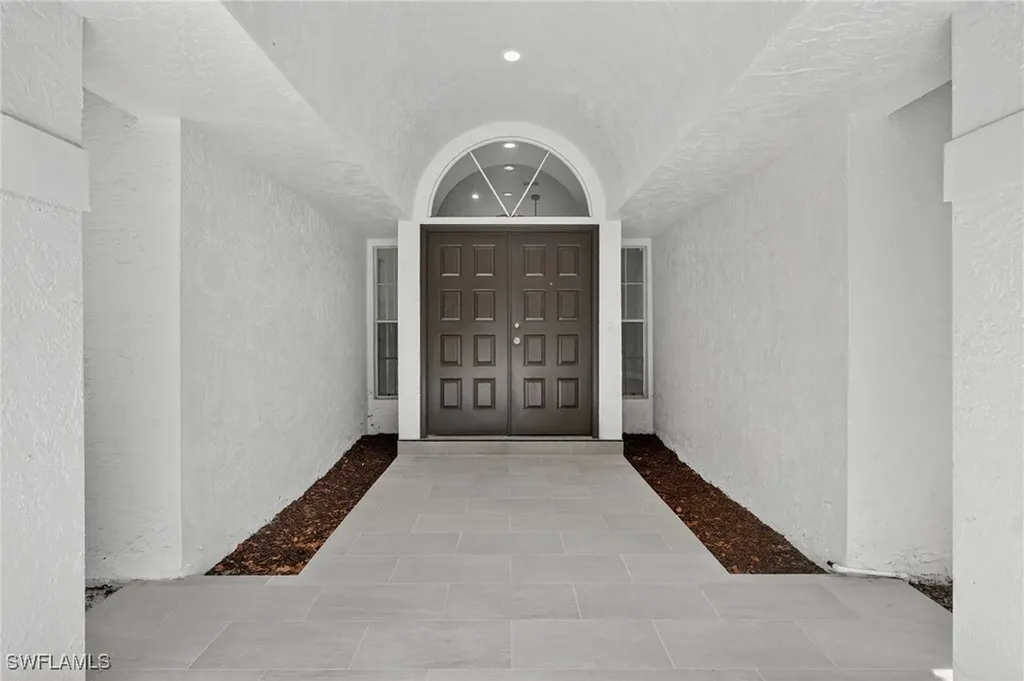 6035 Painted Leaf Lane Naples FL 34116
