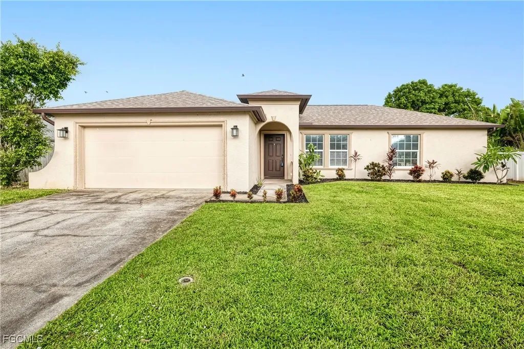 9155 Aster Road Fort Myers FL 33967