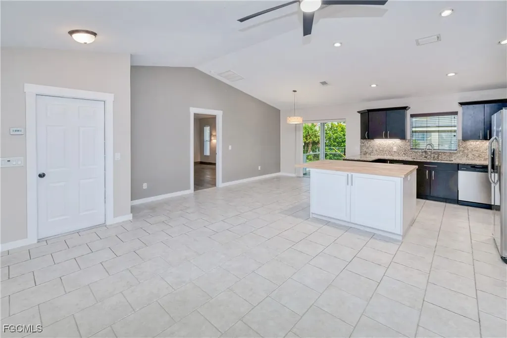 9155 Aster Road Fort Myers FL 33967
