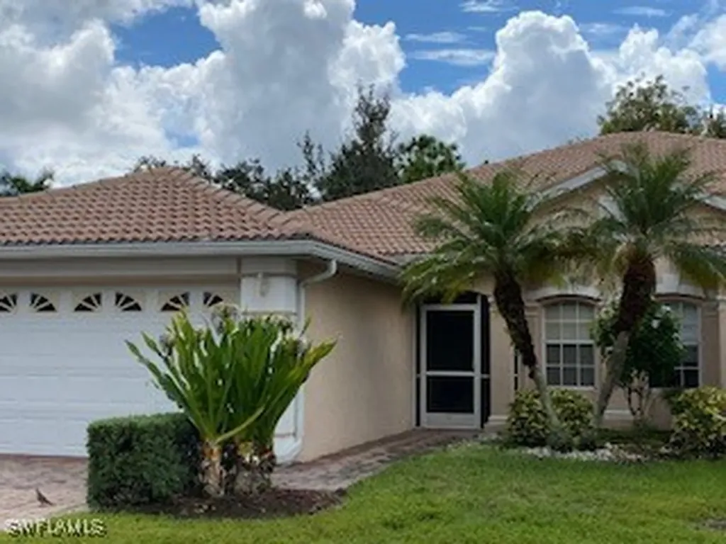 7832 Meridan Court Naples FL 34104