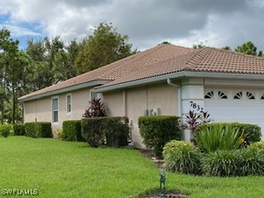7832 Meridan Court Naples FL 34104