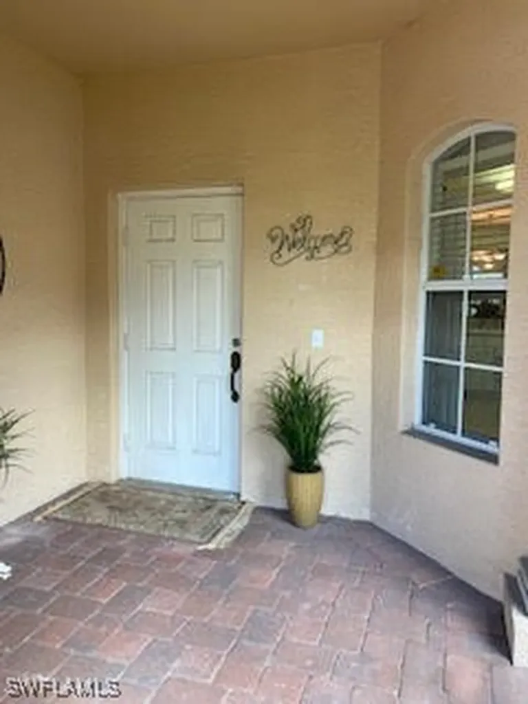 7832 Meridan Court Naples FL 34104