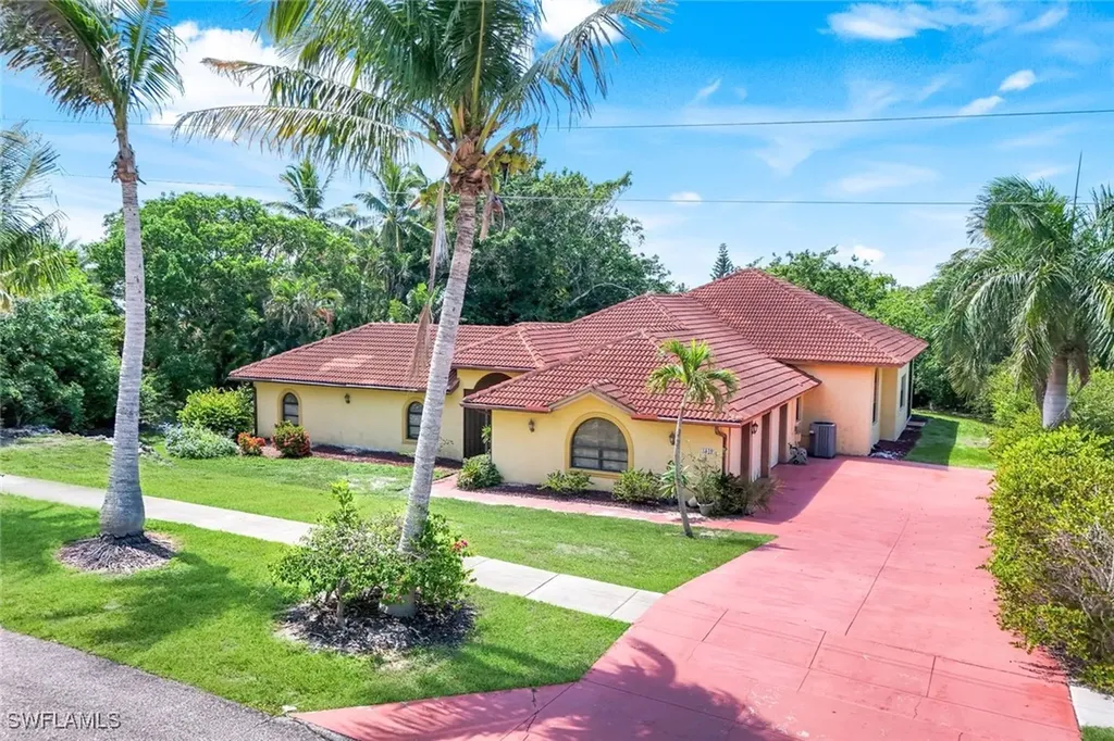 1841 Olds Court Marco Island FL 34145